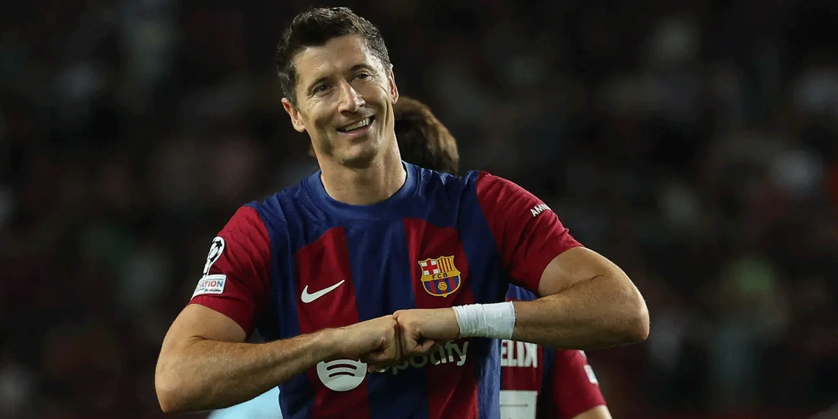 Barcelona Mulai Berburu Striker Muda Pengganti Robert Lewandowski